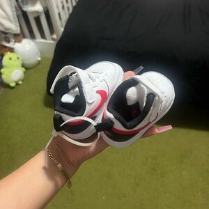 Brand new Nike shoes baby 4c